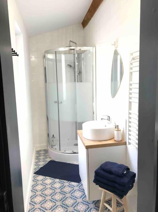 Grand Appartement En Maison De Ville Valréas エクステリア 写真