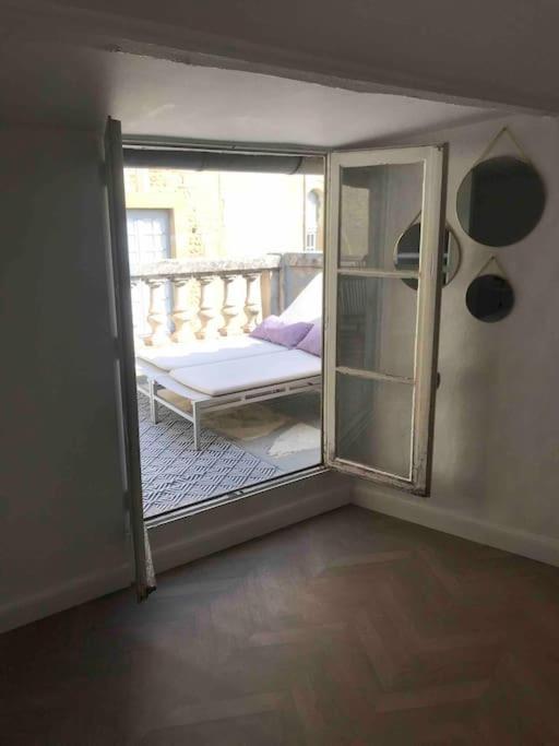 Grand Appartement En Maison De Ville Valréas エクステリア 写真