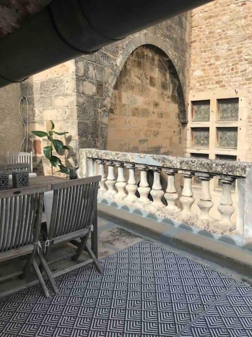 Grand Appartement En Maison De Ville Valréas エクステリア 写真