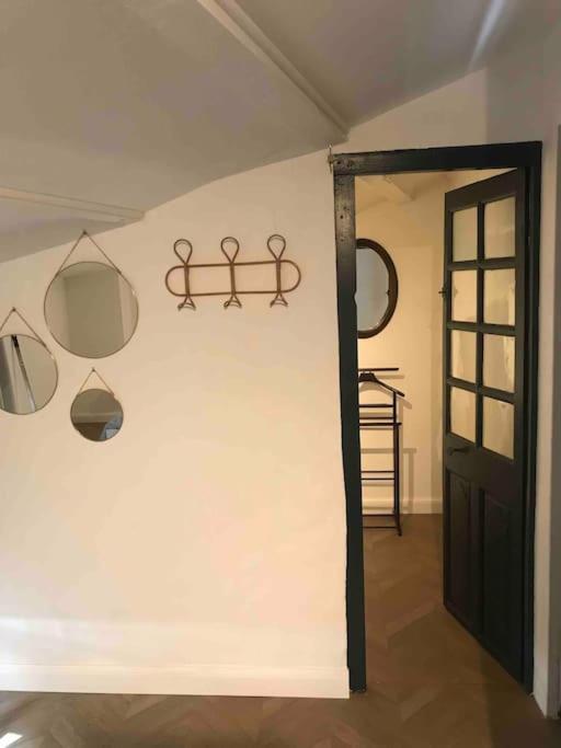 Grand Appartement En Maison De Ville Valréas エクステリア 写真